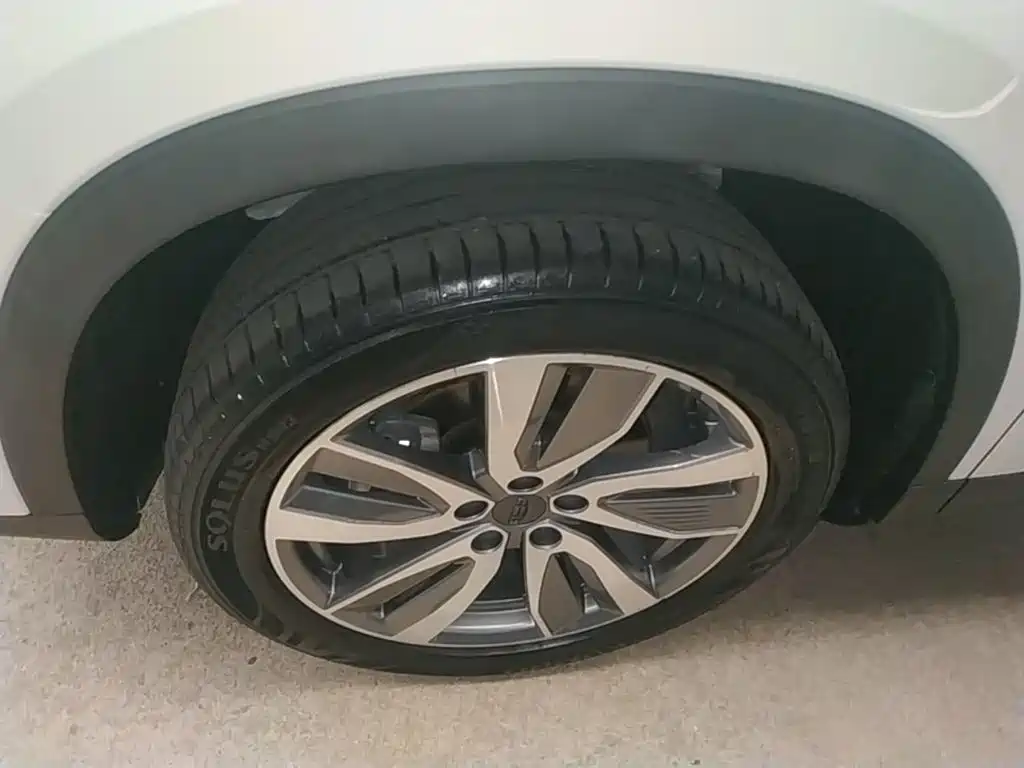 Geely Haoyue — миниатюра 23