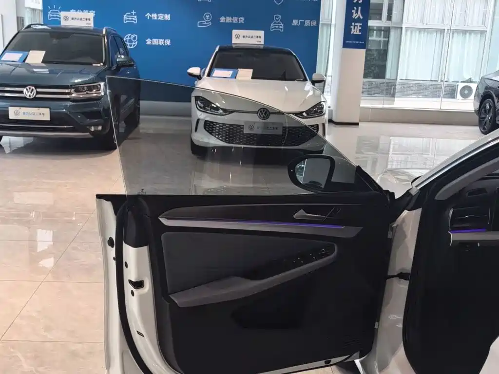 Volkswagen Lamando — миниатюра 8