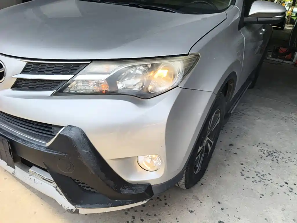 Toyota RAV4 — миниатюра 24