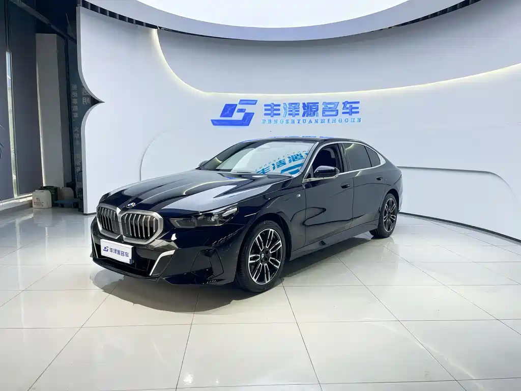 BMW 5 Series 2025