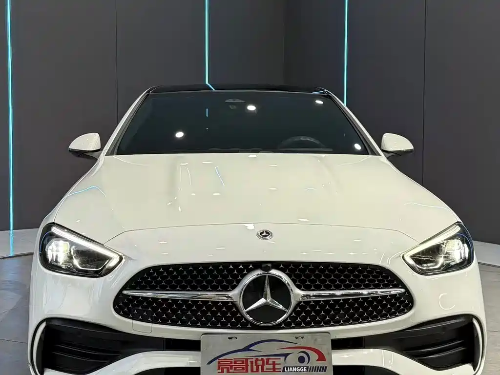 Mercedes-Benz C-Class — миниатюра 2