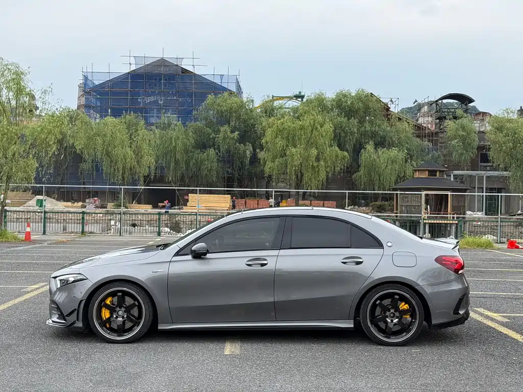 Mercedes-Benz A-Class AMG AMG A 35 L 4MATIC, фото 4