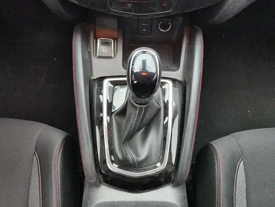 Nissan Qashqai — миниатюра 16