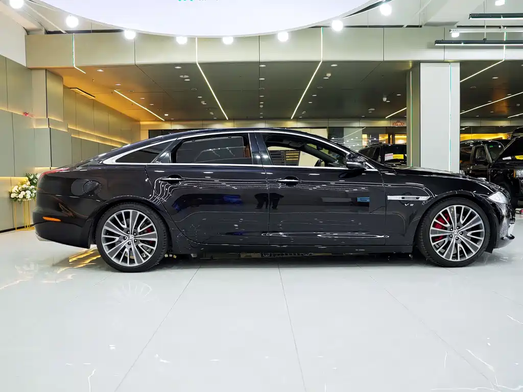Jaguar XJ 2013 XJL 5.0 SC мест