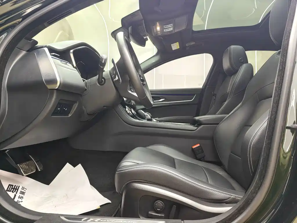 Jaguar XFL 2021 XFL 2.0T P250 Sport