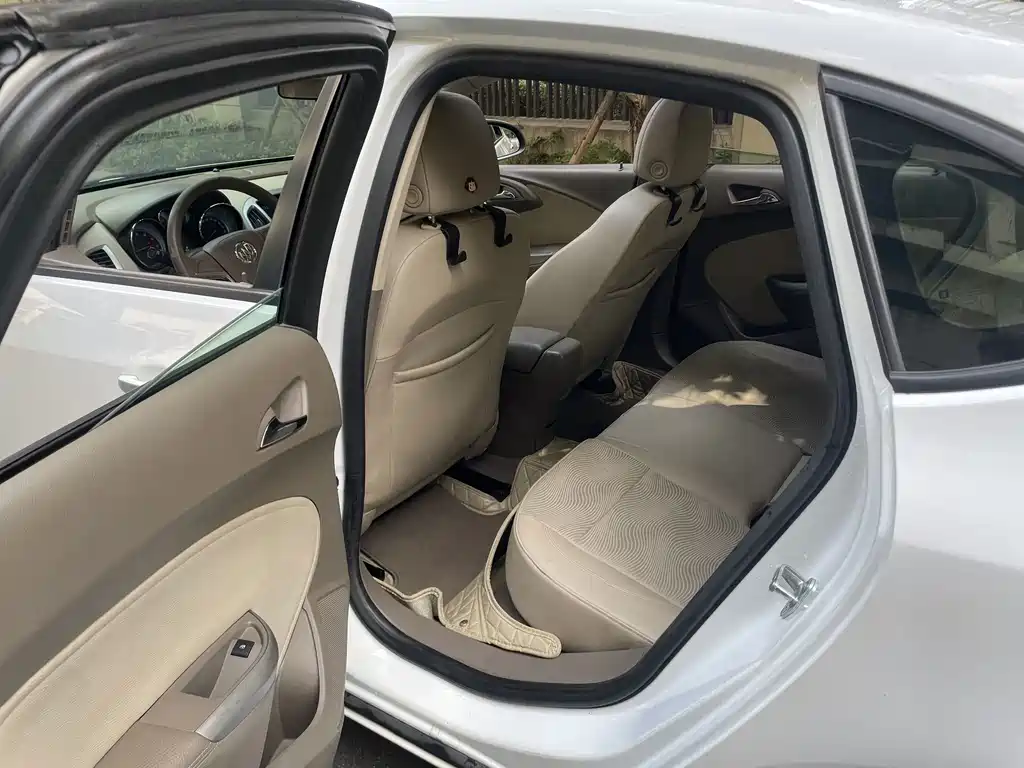 Buick Excelle — миниатюра 6