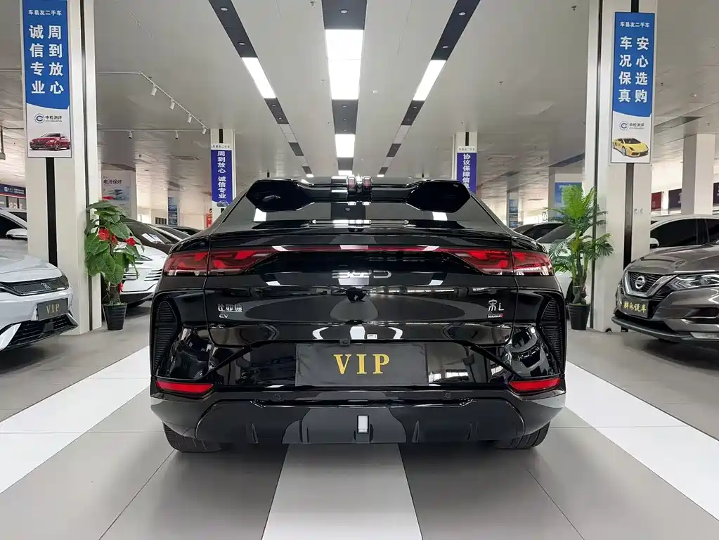 BYD SONG L EV