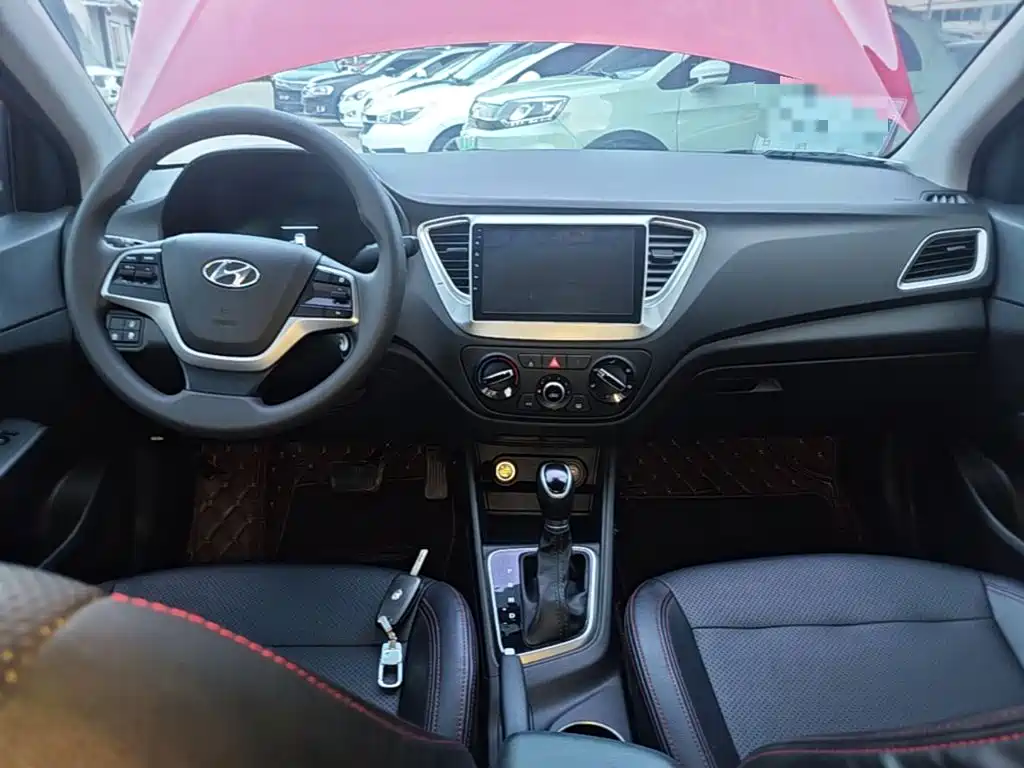 Hyundai Verna — миниатюра 10