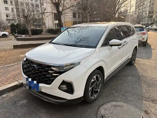HYUNDAI KUSTU
