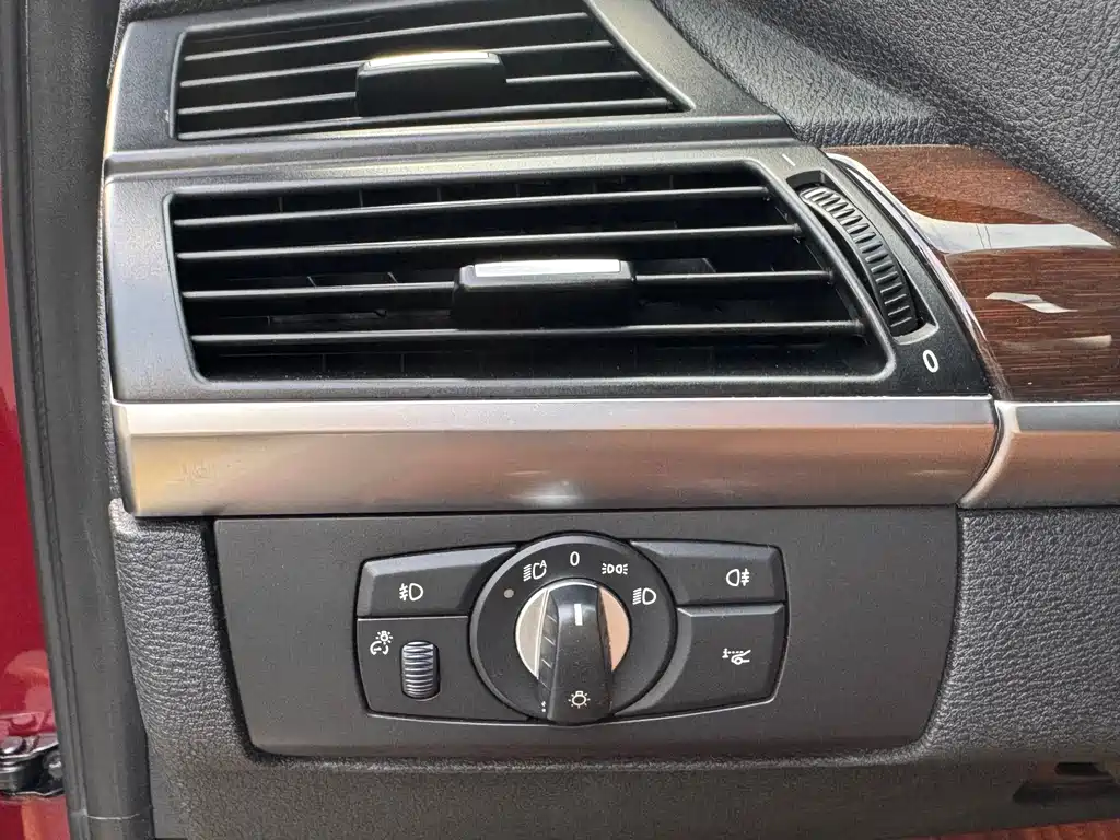 BMW X6 — миниатюра 13