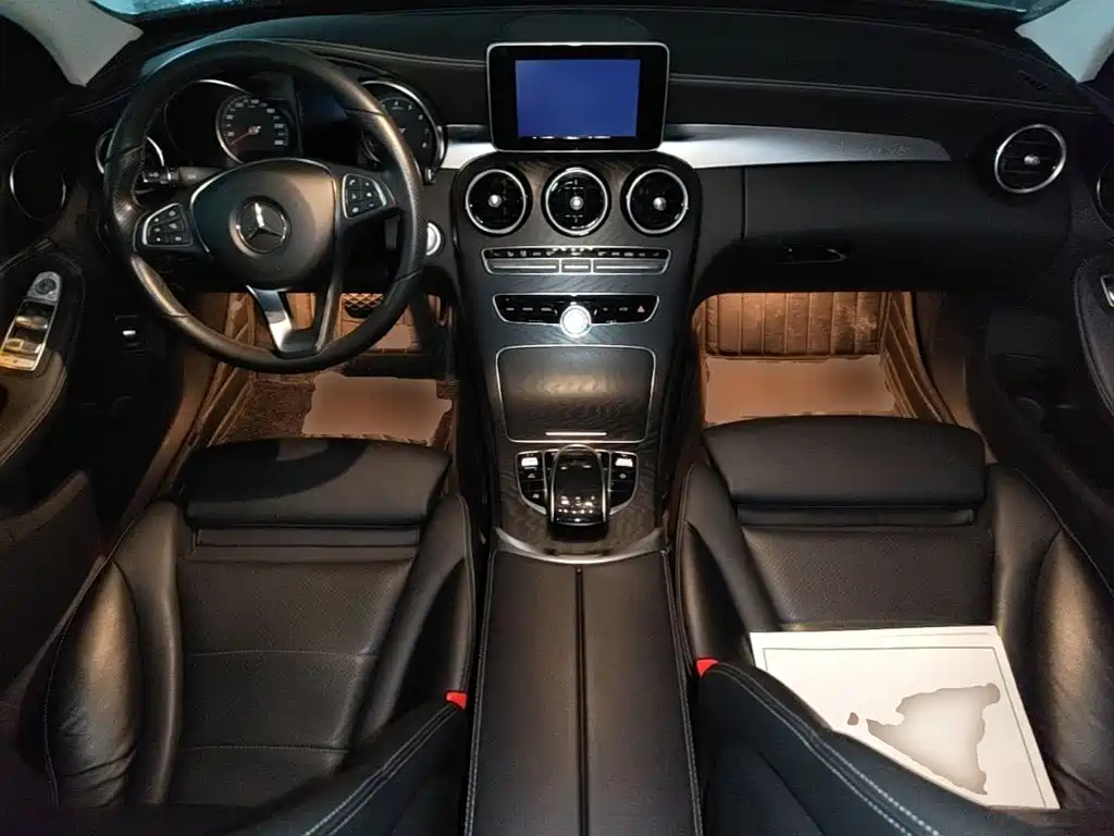 Mercedes-Benz C-Class — миниатюра 10
