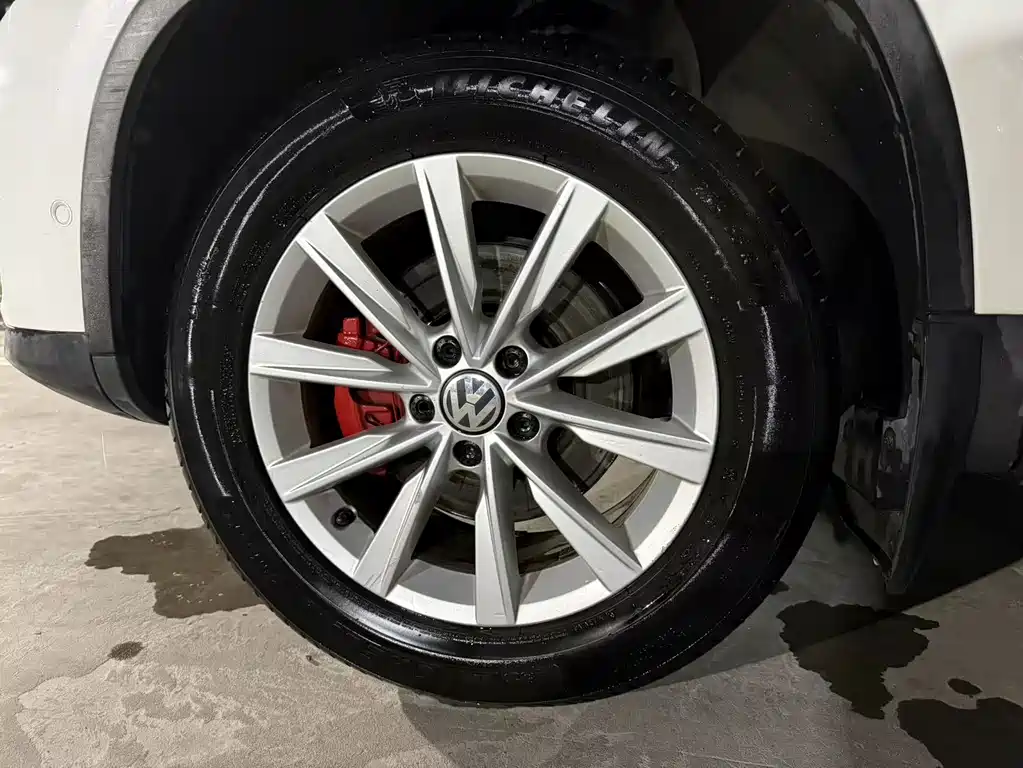 Volkswagen Tiguan — миниатюра 14