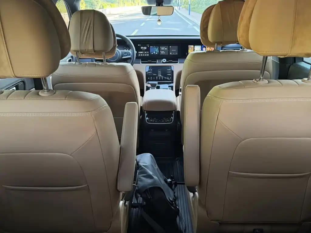 Li Auto ONE 2020 6 мест
