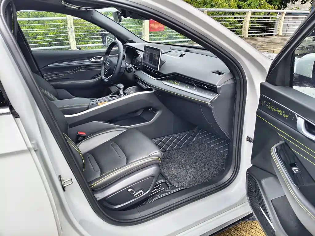 GEELY AUTOMOBILE XINGRUI