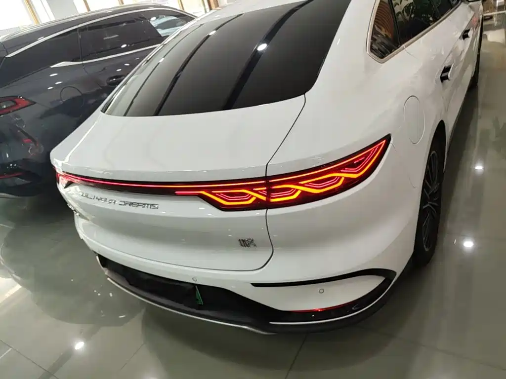 BYD Han — миниатюра 6