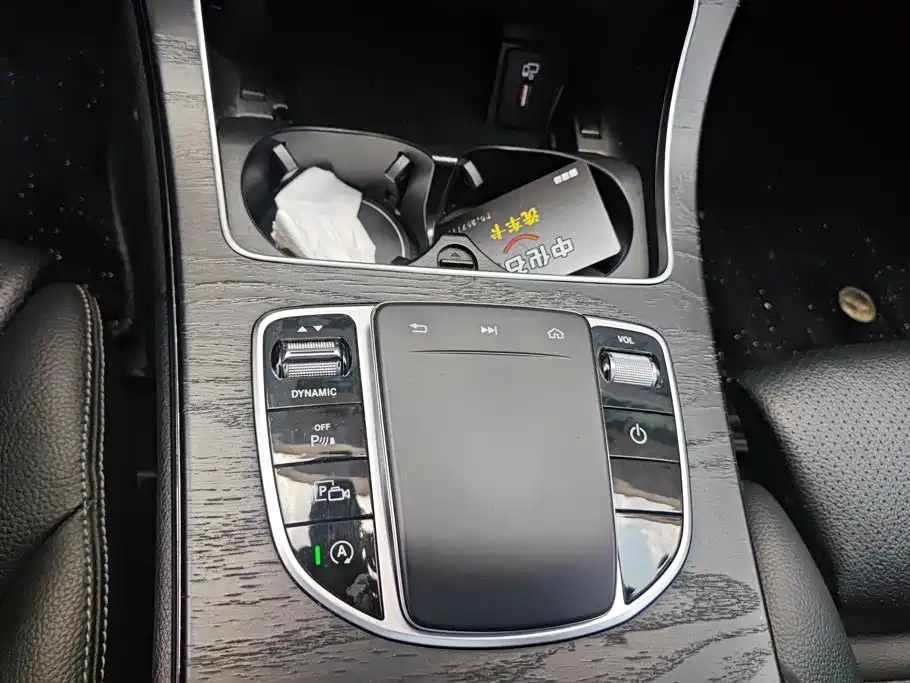 Mercedes-Benz C-Class — миниатюра 16