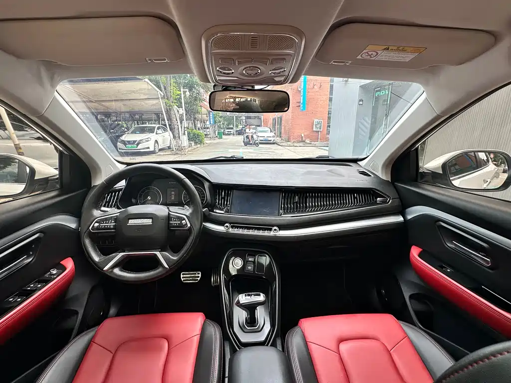 Haval H2s 2018 1.5T DCT Luxury
