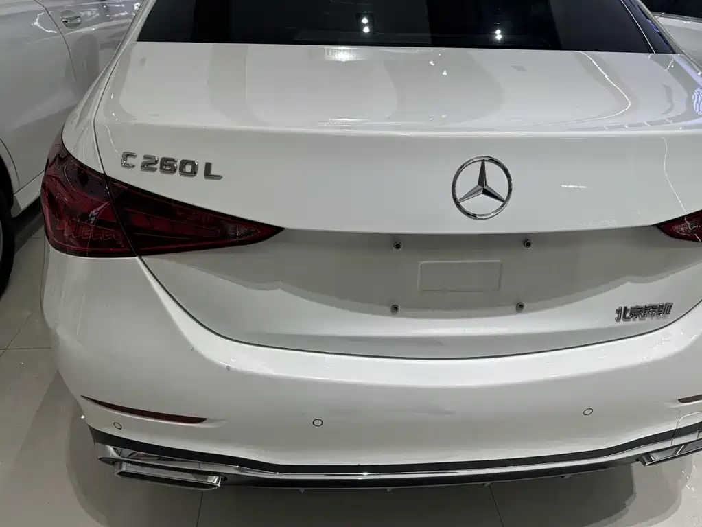 Mercedes-Benz C-Class 2024 — фото 13