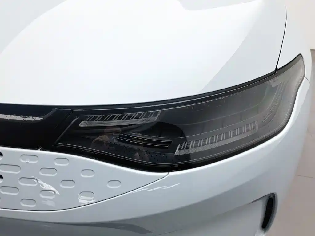Leapmotor Leapmotor C01 — миниатюра 7