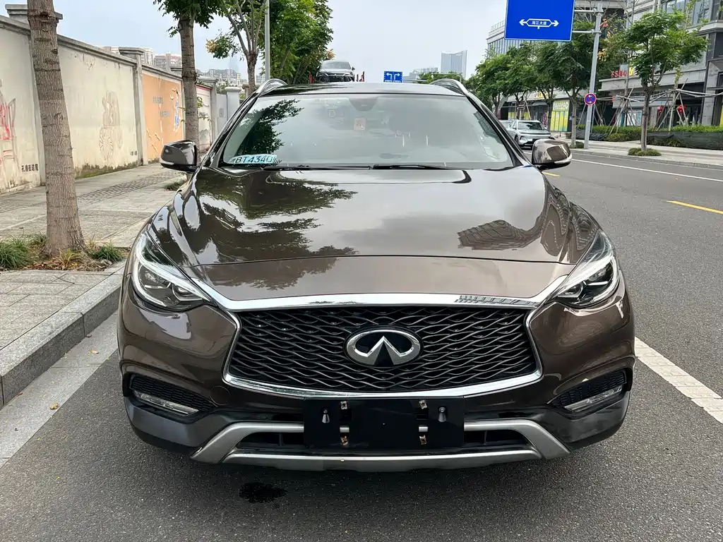 Infiniti QX30 — миниатюра 2