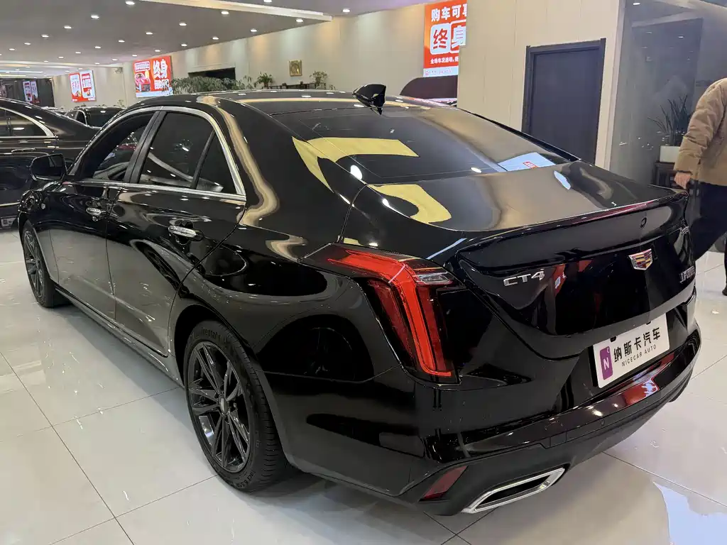 CADILLAC CT4