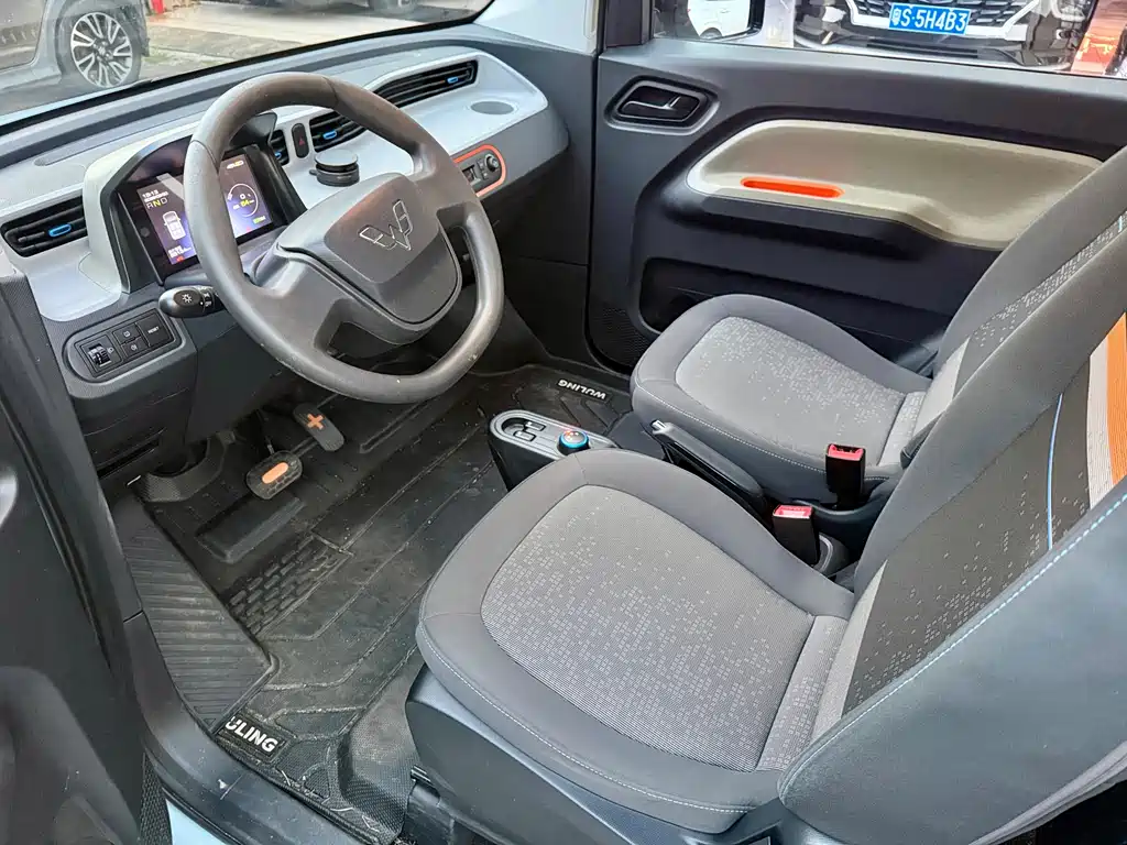 Wuling MINIEV — миниатюра 9