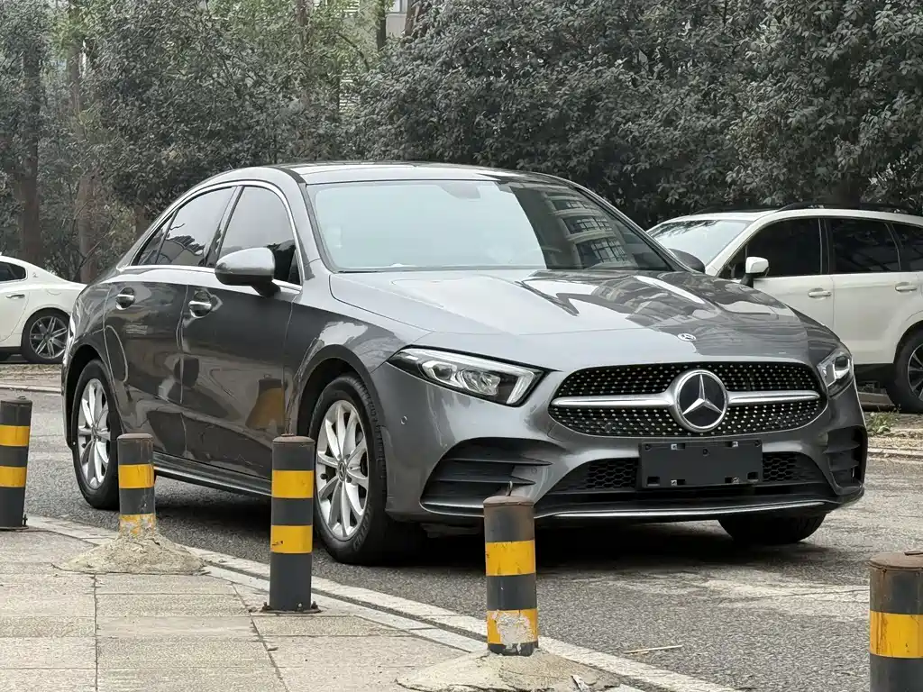 MERCEDES-BENZ A CLASS