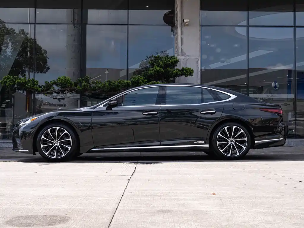 Lexus LS 2021 500h Executive