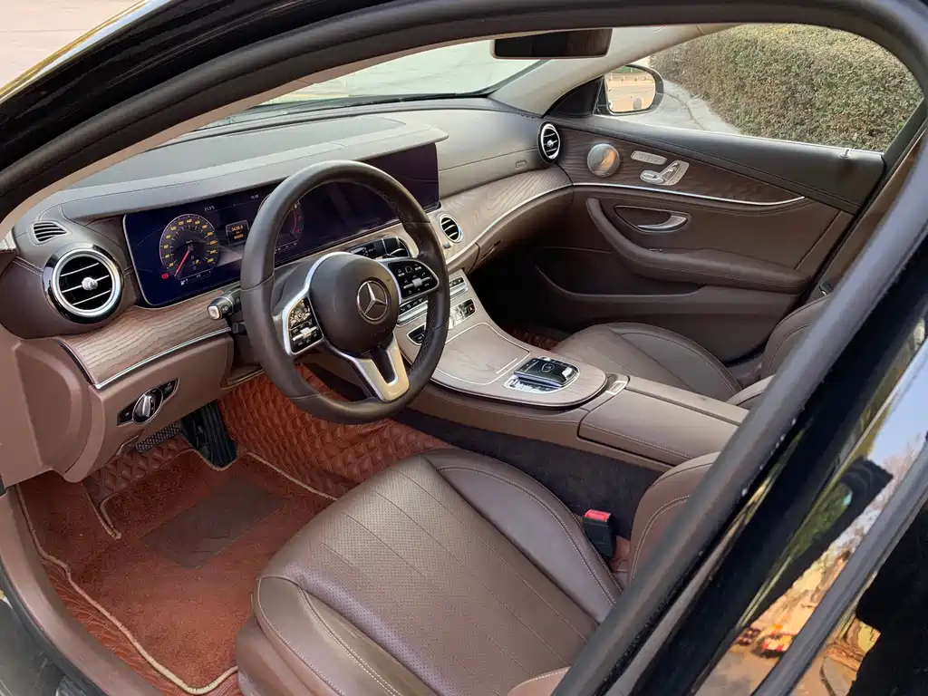 MERCEDES-BENZ E CLASS