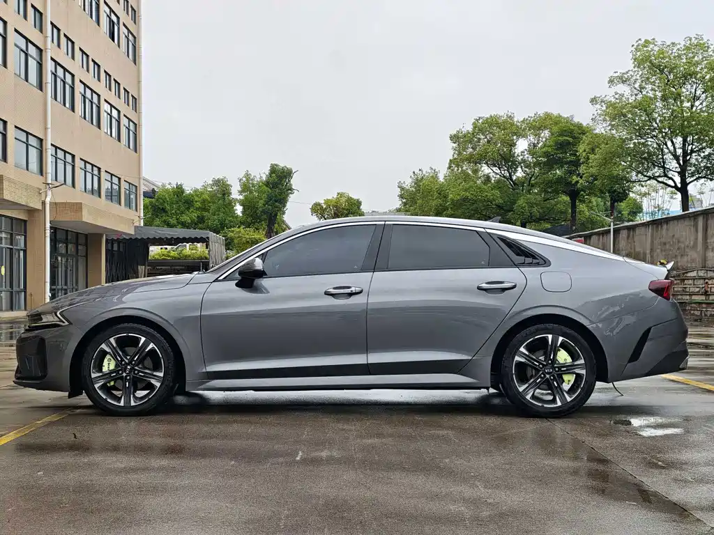Kia K5 — миниатюра 5