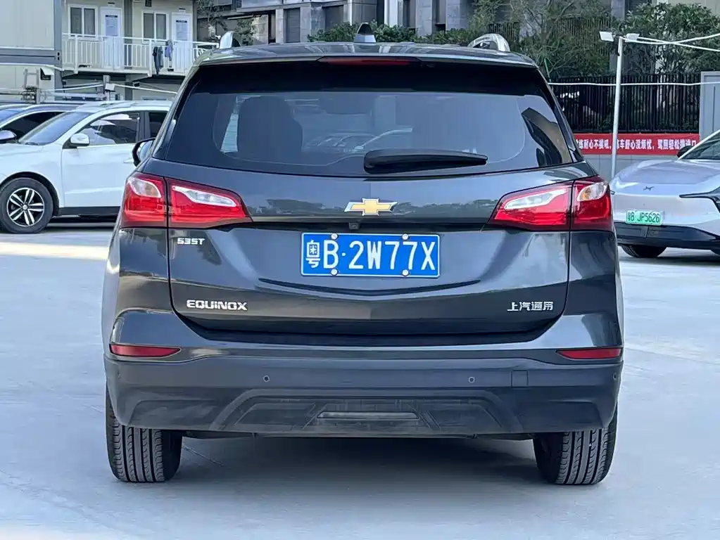 Chevrolet Equinox — миниатюра 14