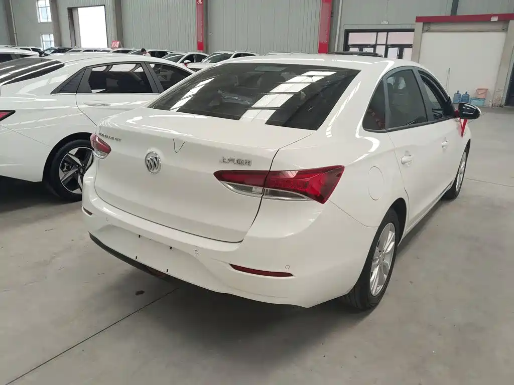 Buick Excelle — миниатюра 7