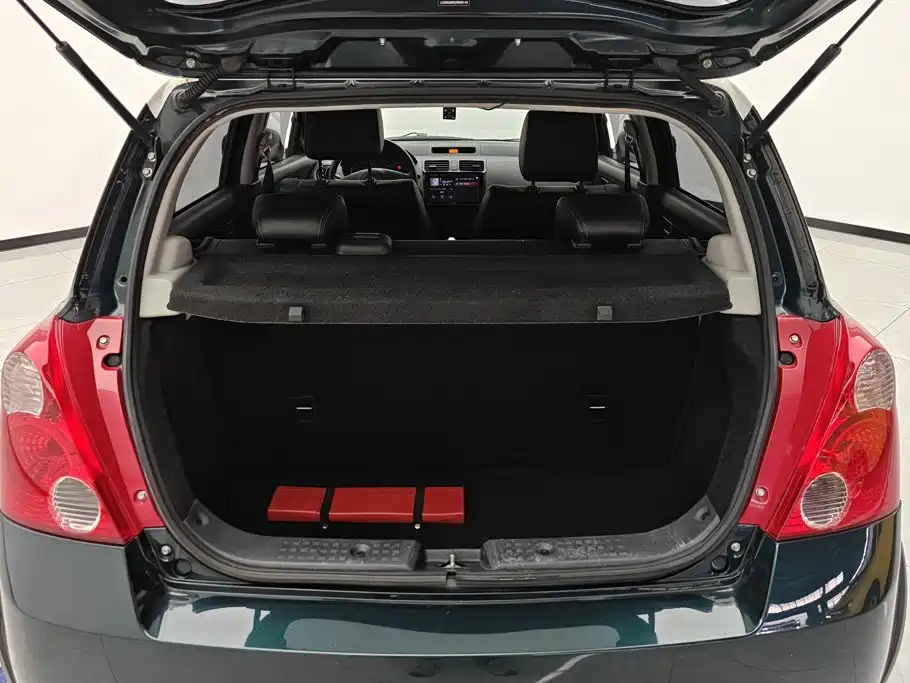 Suzuki Swift — миниатюра 4
