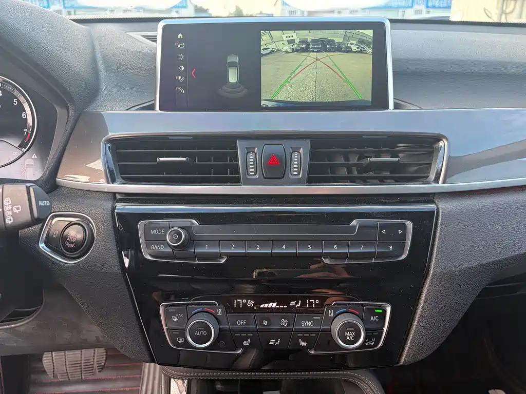 BMW X1 — миниатюра 6