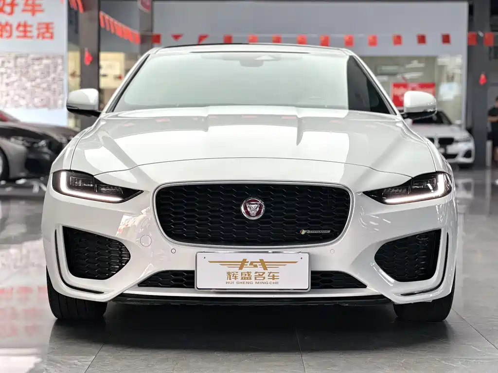 Jaguar XEL — миниатюра 2