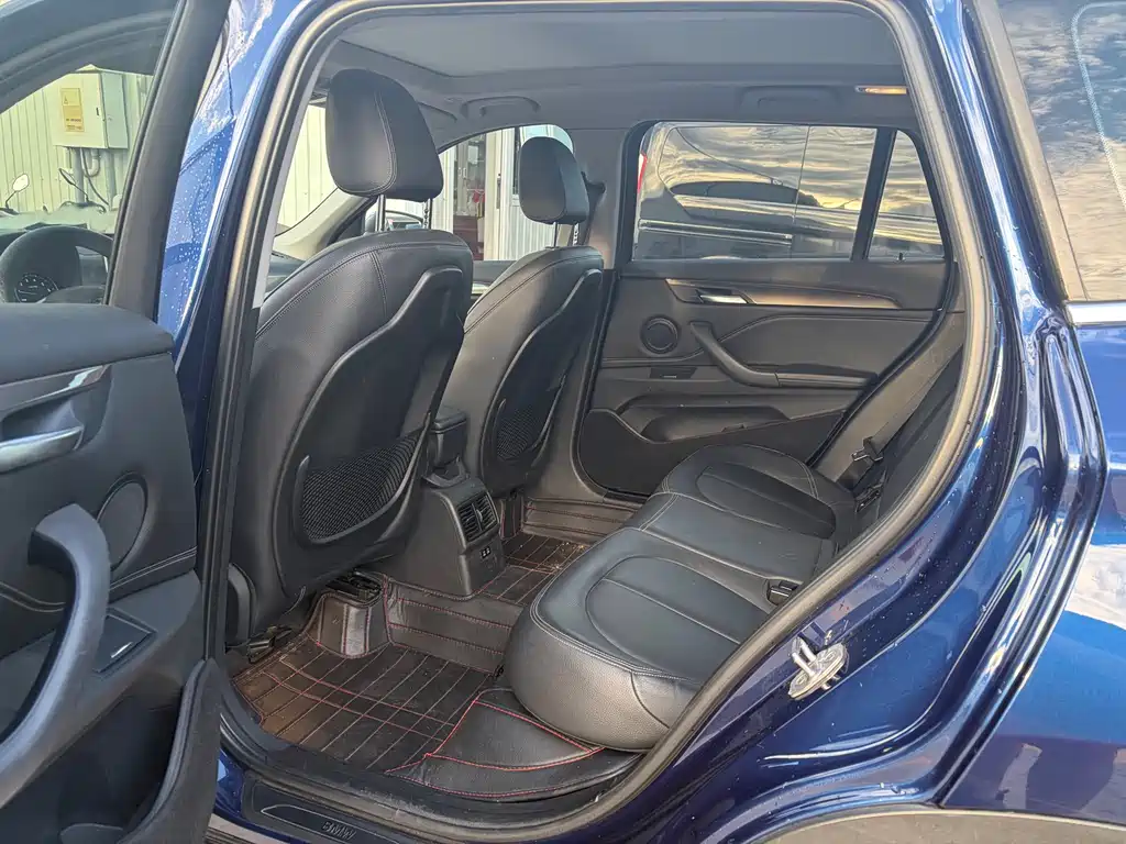 BMW X1 — миниатюра 10