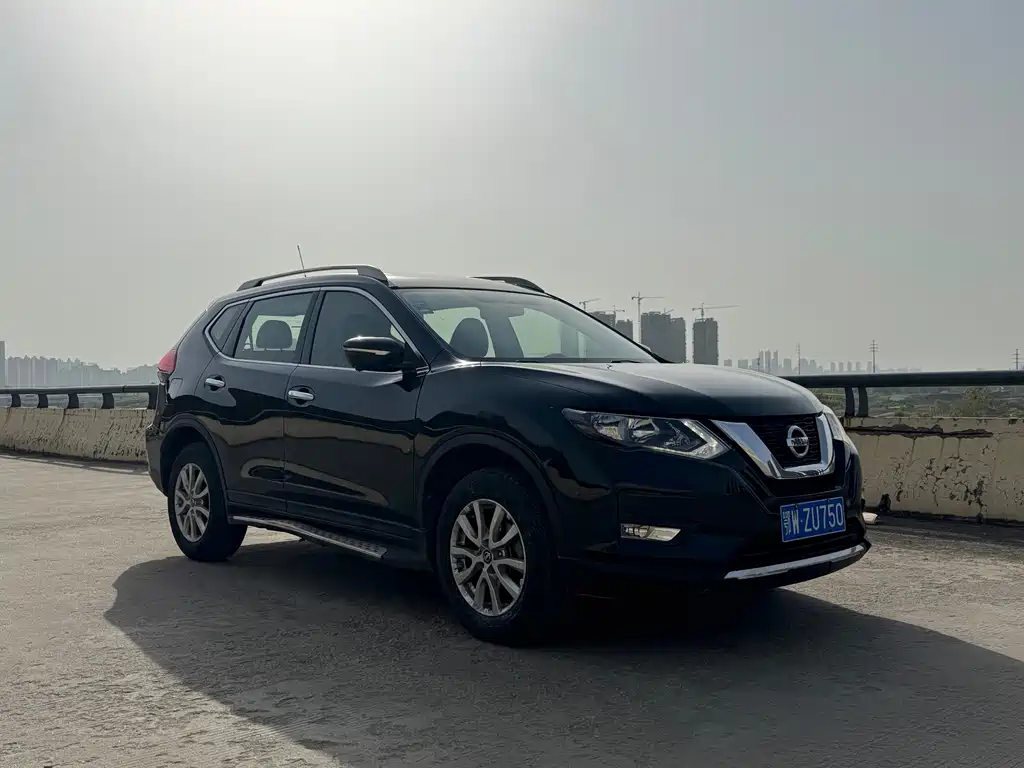 Nissan X-Trail — миниатюра 3