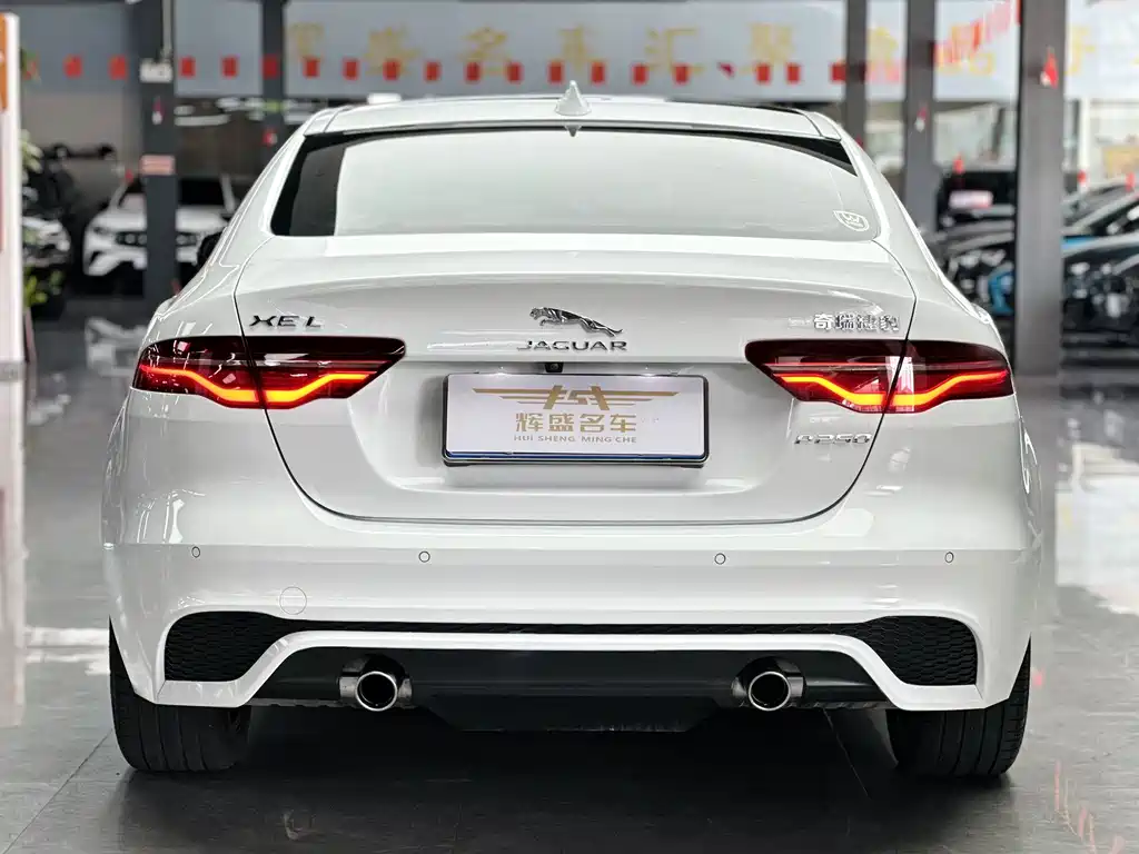 Jaguar XEL — миниатюра 10