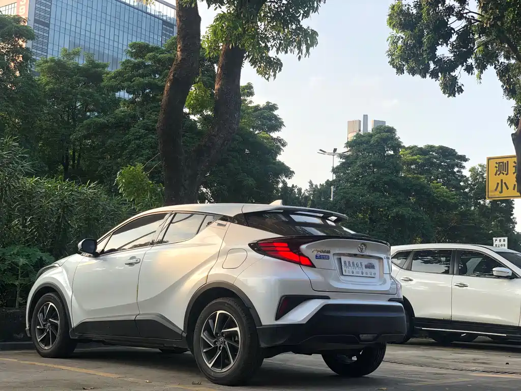 Toyota C-HR — миниатюра 7