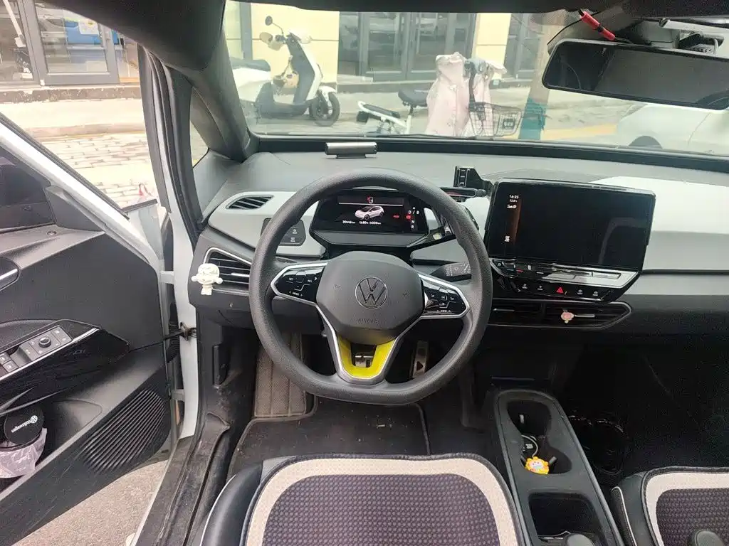 Volkswagen ID.3 — миниатюра 6