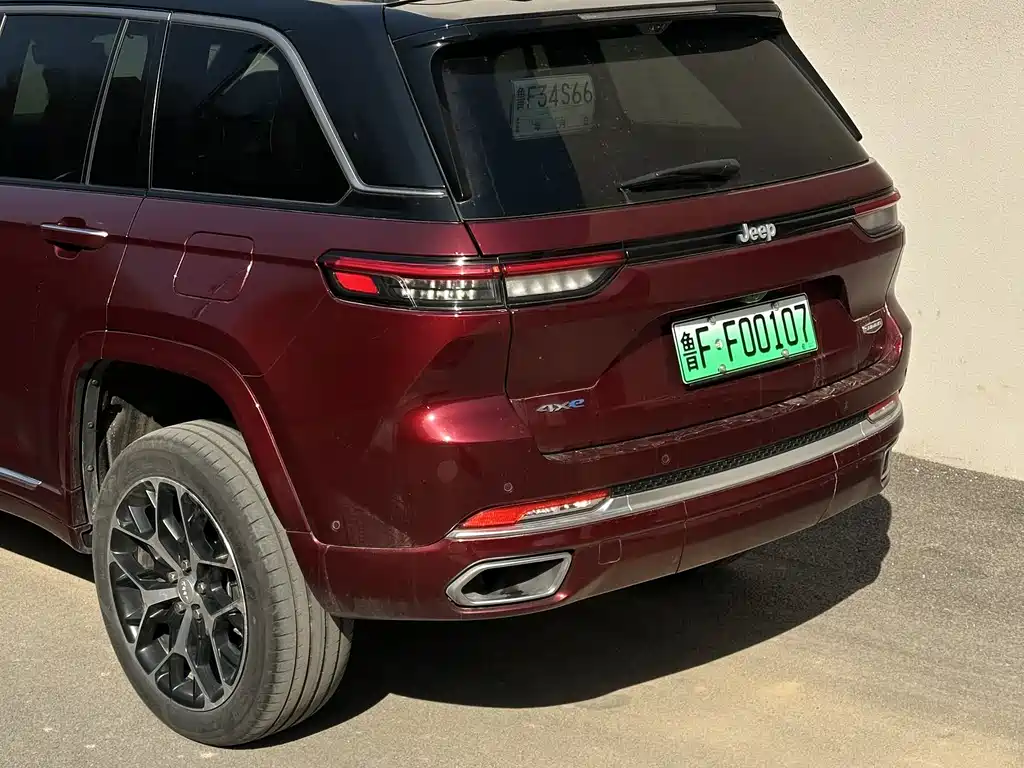 JEEP GRAND CHEROKEE 4XE