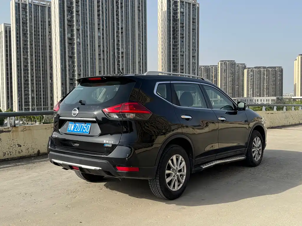Nissan X-Trail — миниатюра 10