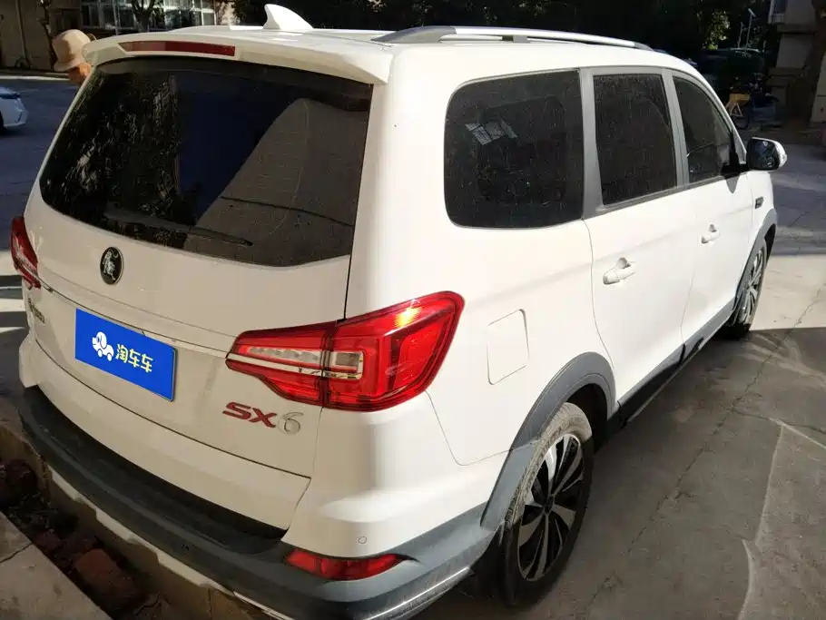 Dongfeng Forthing SX6 2022 — фото 3