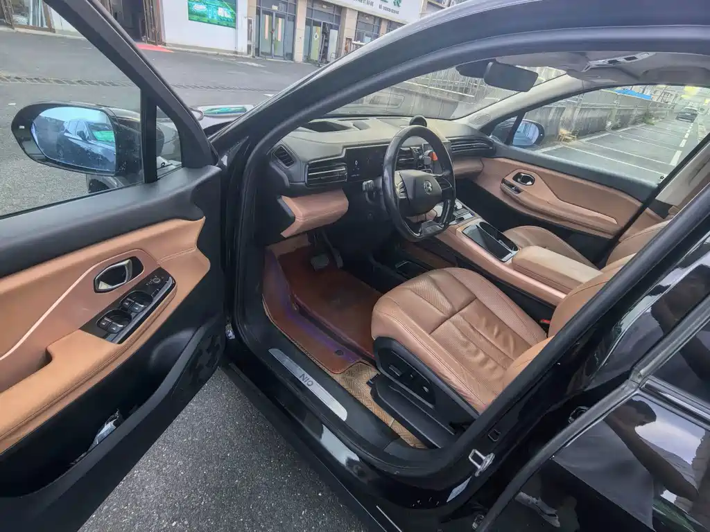 NIO ES8 — миниатюра 10