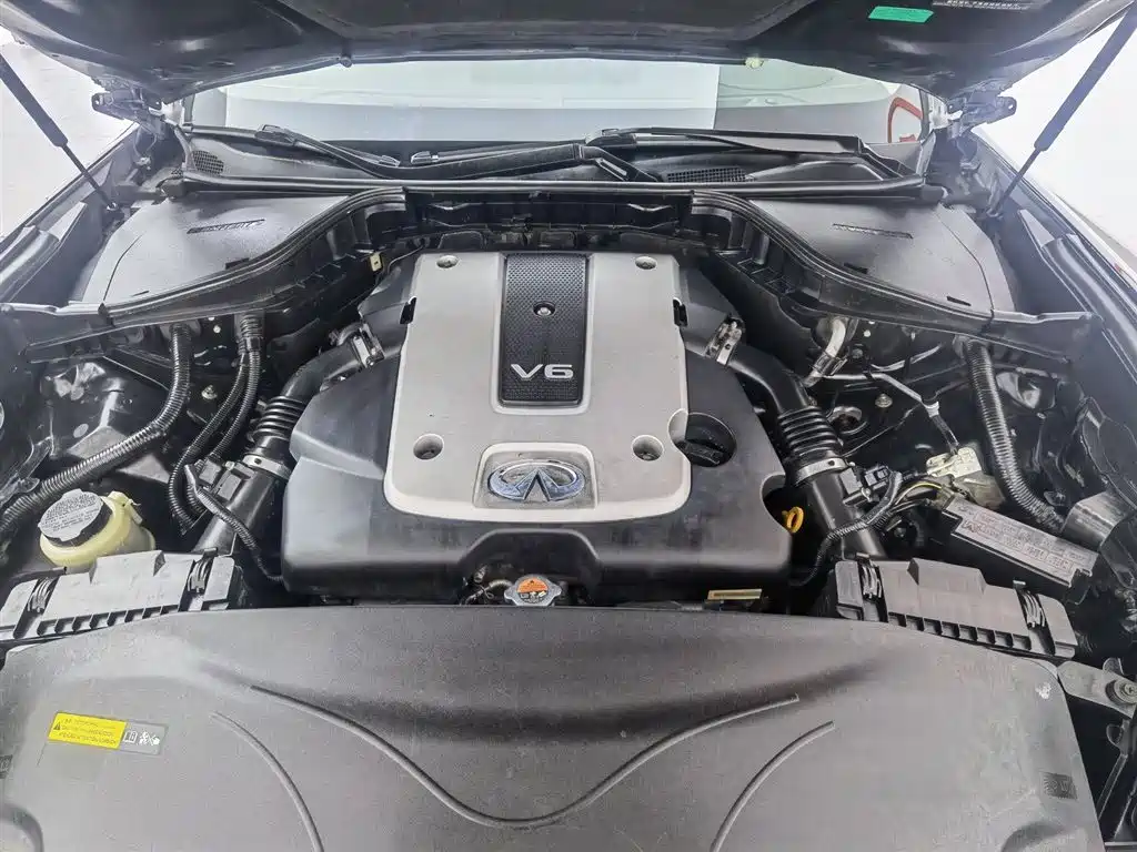 Infiniti Q70 2015 Q70L 2.5L Elite