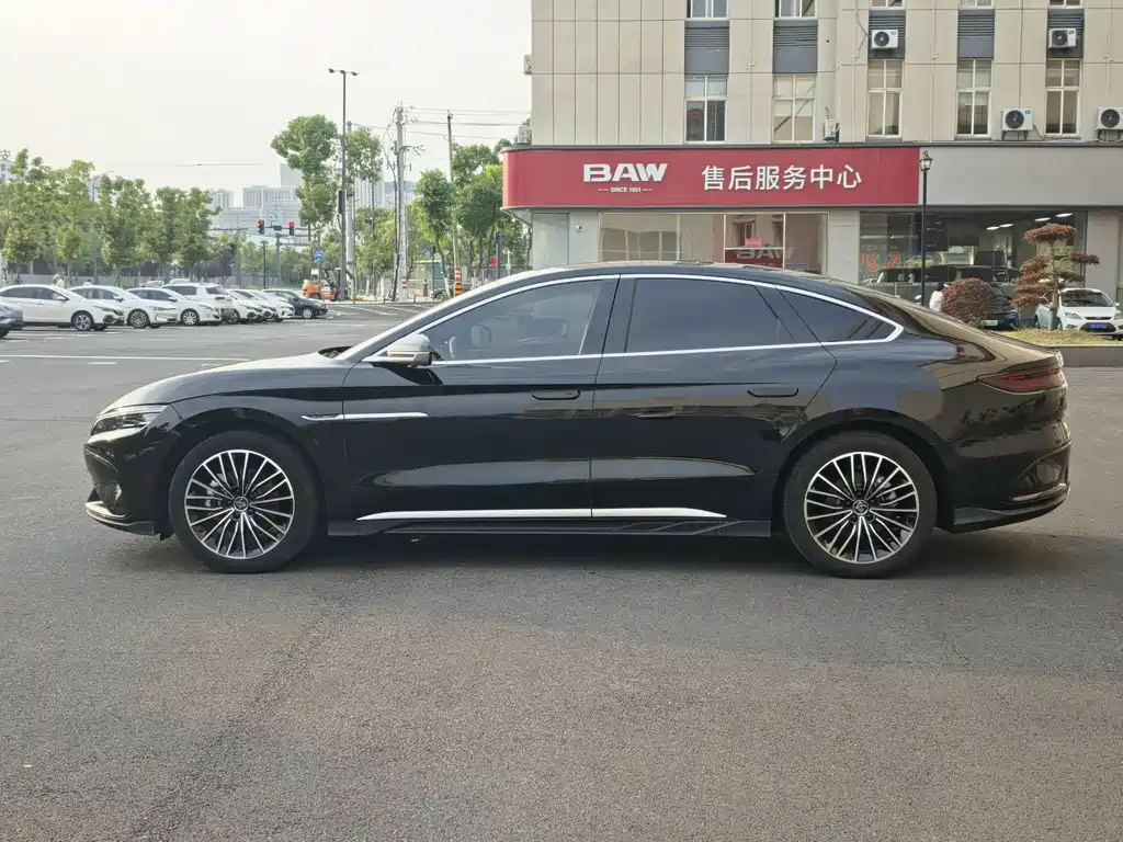 BYD Han 2024 EV 506KM Luxury