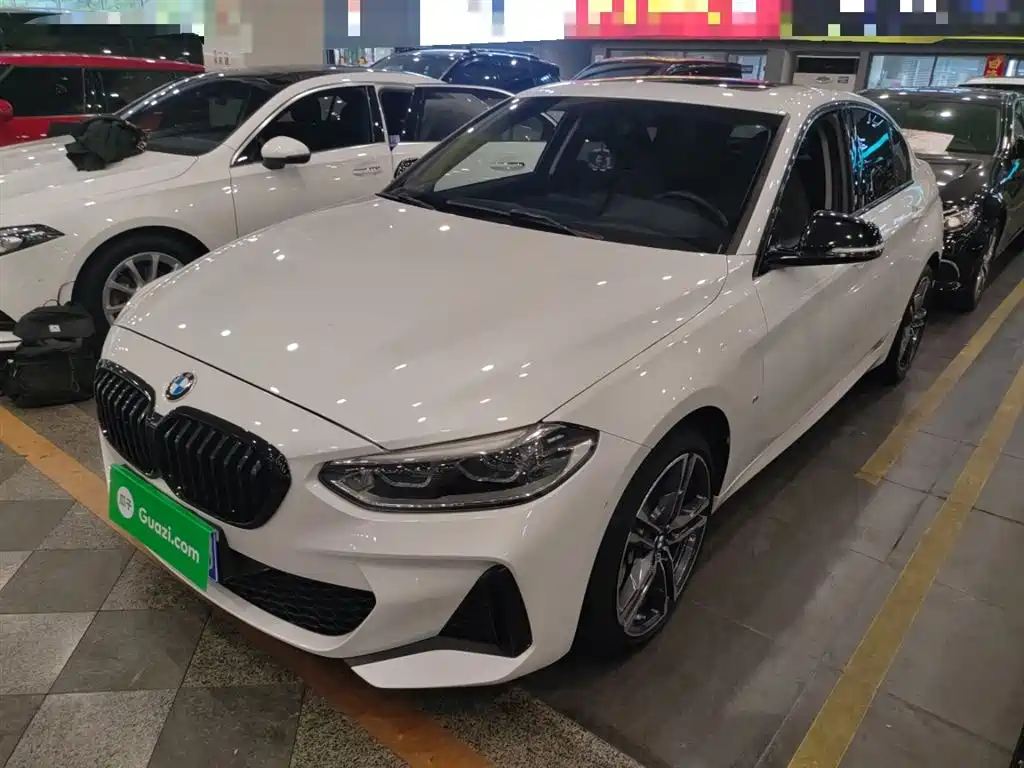 BMW 1 Series 2021