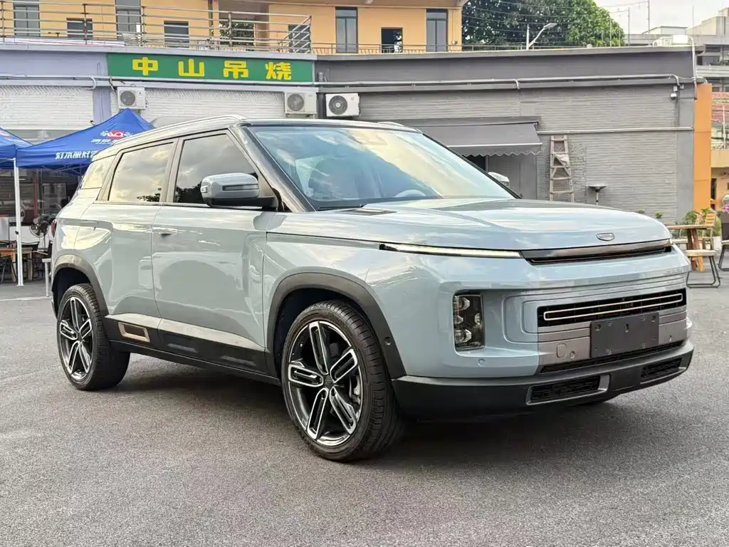 Geely Icon 2020 1.5TD i9 BSG