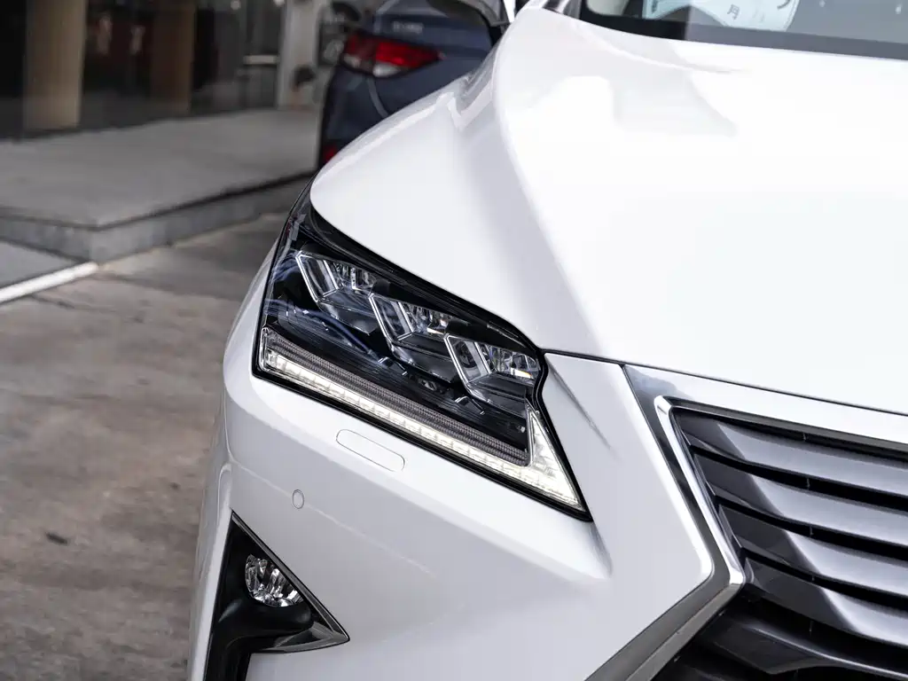 Lexus RX — миниатюра 6