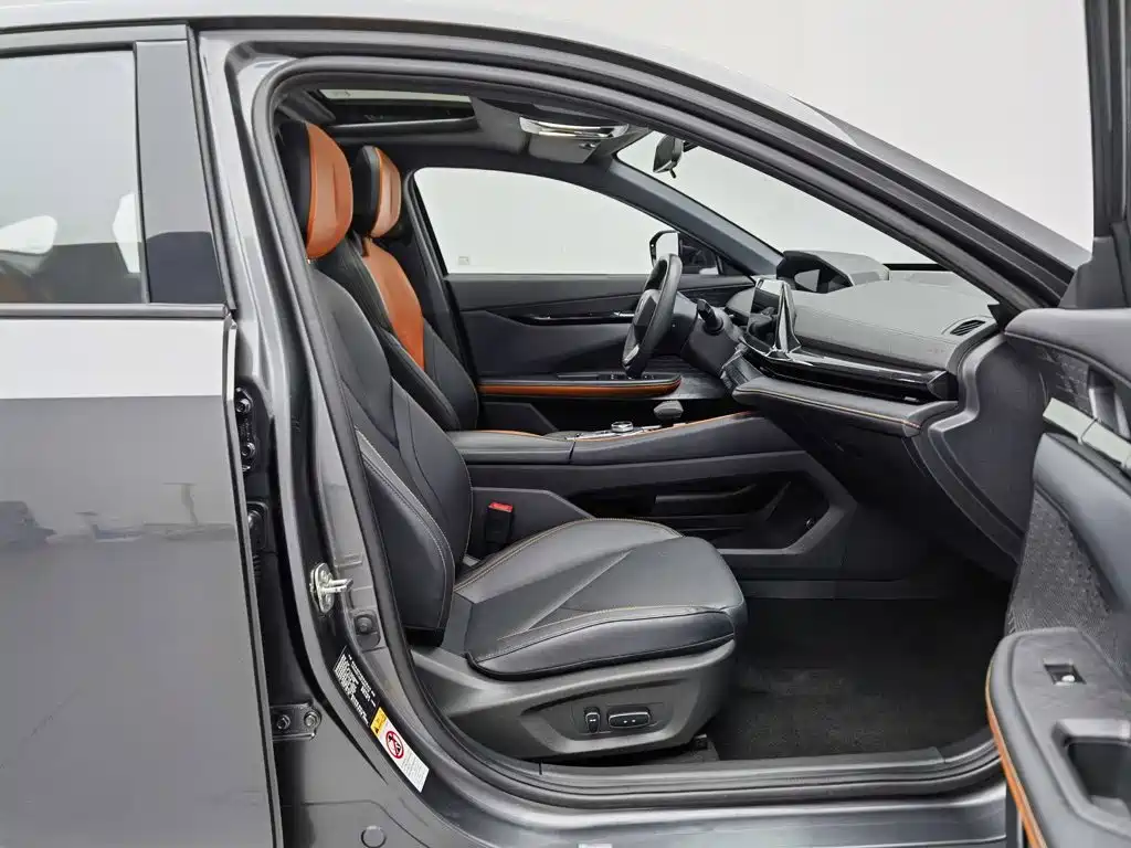 Changan UNI-V iDD — миниатюра 23